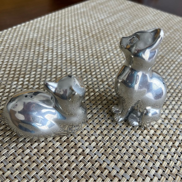 Whimsical Lenox cat silver salt and pepper shakers. In beautiful condition. - Picture 6 of 7